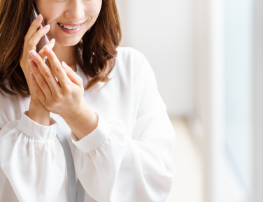 相談する女性